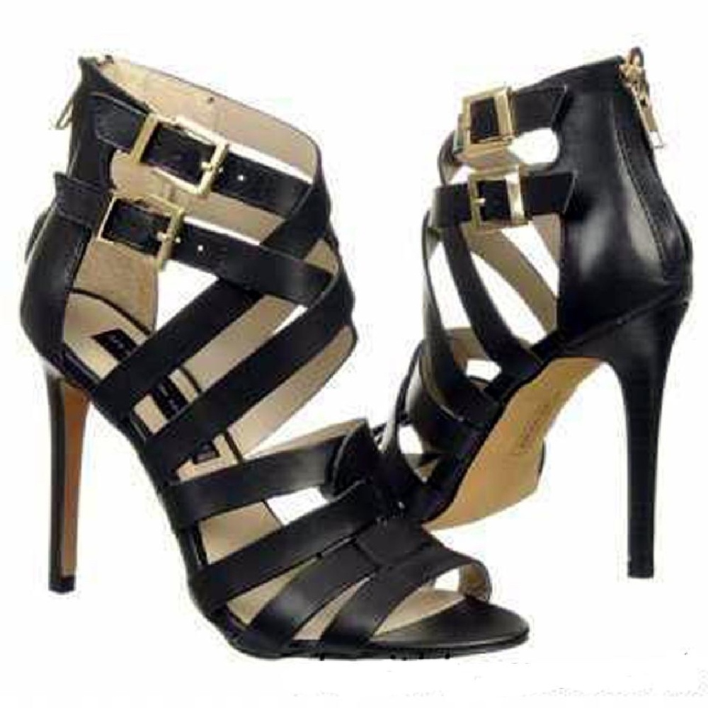 🚫SOLD🚫STEVEN STEVE MADDEN Lively Black Strappy Sandals